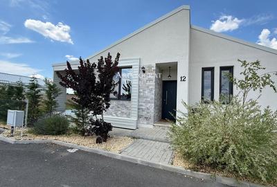 Inchirieri Case / Vile Ostratu - 27