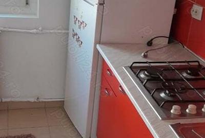 Garsonieră decomandată în Central - 7
