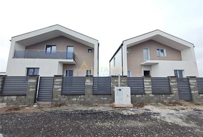 Casă individuală cu 4 camere cu Teren 320 Mp în Berceni