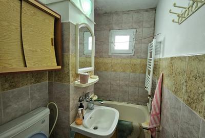 Apartament cu 2 camere, etaj 3, zona Micro 40  Pret 39.900 Euro - 4