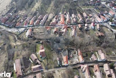 Teren de 1271 mp, în Livezile - 10