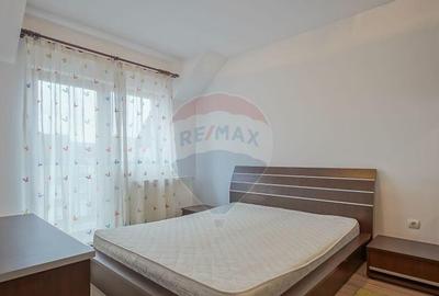 Apartament cu 3 camere decomandat, mobilat în Florilor - 17