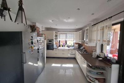 Casă cu 1 camere cu Teren 420 Mp în Central - 3