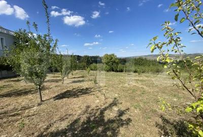 Teren de 1500 mp, în Aghireș - 4