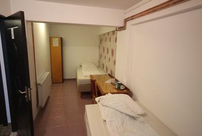 Vila  destinatie camin batrani - 13