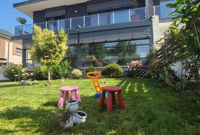 Casa 5 camere, 3 bai, 3 locuri de parcare, teren 302 mp, Tunari, vedere la lac - 1