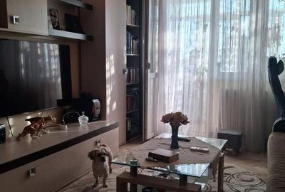 Apartament cu 2 camere semidecomandat în Micro 9