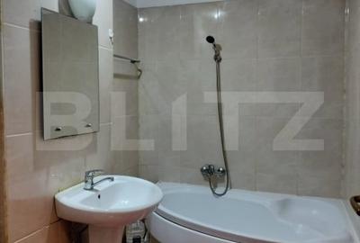 Apartament de vanzare, 4 camere, 73 mp - zona Liliacului - 11