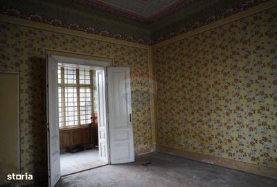 Casă cu 4 camere în Central - 4