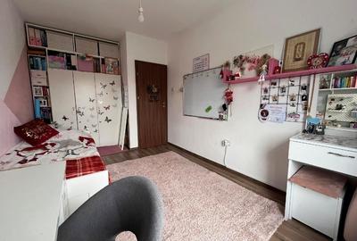Vand ½ duplex in Ghiroda, 4 Camere, zona excelenta, 2 Locuri de Parcare,  AC - 9