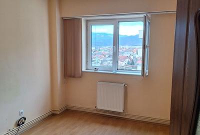 Apartament cu 3 camere decomandat în Republicii - 3