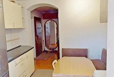 Apartament cu 3 camere decomandat în Bucovina