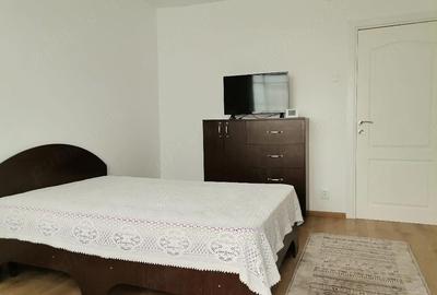 Apartament cu 2 camere decomandat în Nicolina