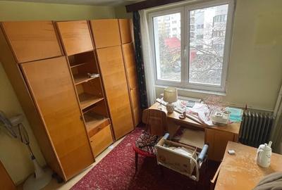 Apartament cu 3 camere decomandat în Gorjului - 17