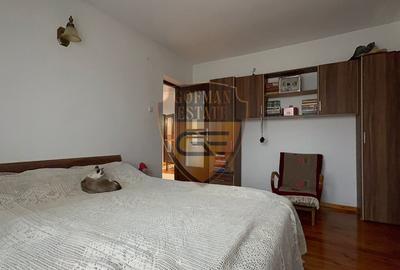 Casa 8 camere Poiana , 169 mp, deschidere 34 mp, Teren de 1000 mp, centrala gaze - 32