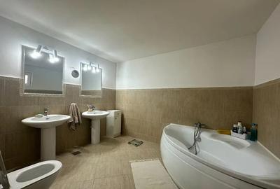 Casă cu 5 camere cu Teren 172 Mp în Central - 3