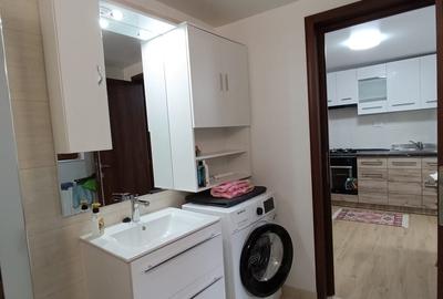 Apartament cu 2 camere semidecomandat în Rahova