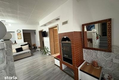 Casă cu 4 camere cu Teren 128 Mp în Central - 3