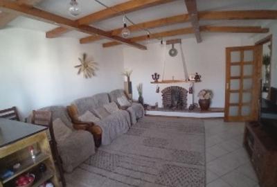 Apartament cu 4 camere decomandat, mobilat în Doamna Ghica