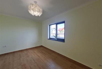 Distinctie rezedintiala pe 4 camere, 500 mp teren, Harman - 13