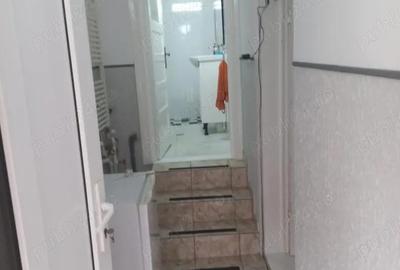 Casă cu 6 camere cu Teren 170 Mp în Tomis I - 2
