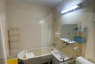 Apartament cu 2 camere semidecomandat, mobilat în Central