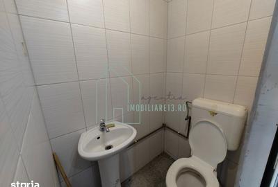 Spațiu comercial, de 40 mp, în Central - 3