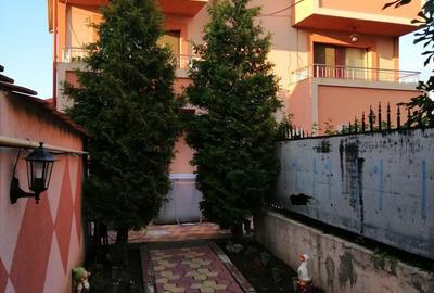 Casă cu 5 camere cu Teren 260 Mp în Central - 16