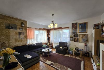 Casa in Dambul Rotund 100 mp utili, curte comuna, zo