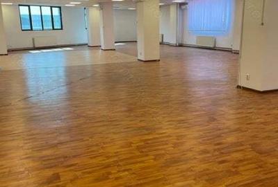Inchiriem cladire birouri zona Orhideea 3000 mp cu sau fara TV.A.,direct proprietar. Pret avantajos.