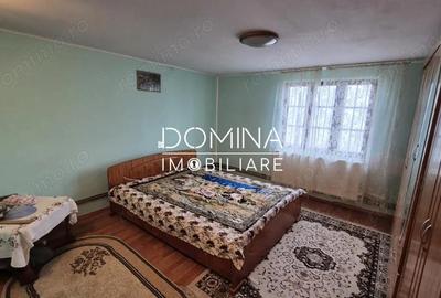 Casă cu 3 camere cu Teren 8658 Mp în Scoarța - 1