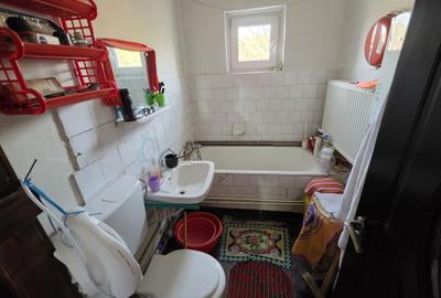 Apartament cu 2 camere decomandat în Iara - 13