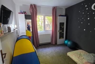 Apartament cu 4 camere decomandat, mobilat în Micro 4 - 10