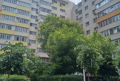 Stefan Cel Mare -Obor -3 min metrou - 19