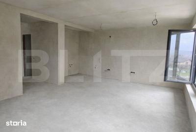 Casă cu 3 camere cu Teren 200 Mp în Central - 2