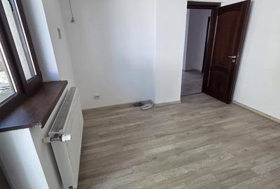 Apartament cu 3 camere semidecomandat în Libertății - 11