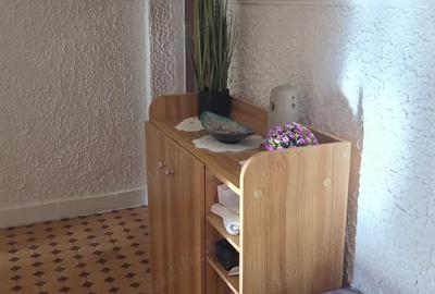 Apartament cu 3 camere semidecomandat în Central - 3
