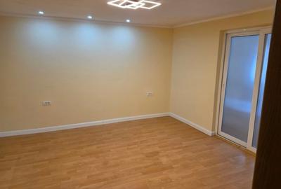 Casă cu 3 camere cu Canalizare în Timpuri Noi - 6