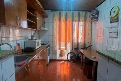 Apartament cu 2 camere decomandat în Confecții - 2