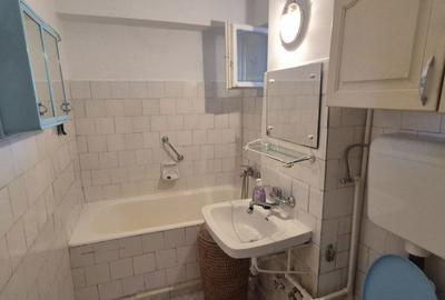 Apartament cu 4 camere decomandat în Central - 2