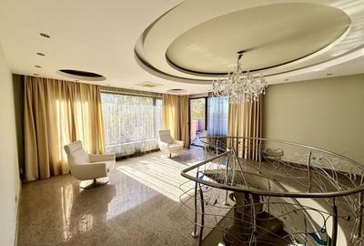 Casă individuală cu 14 camere cu Piscina în Est - 35