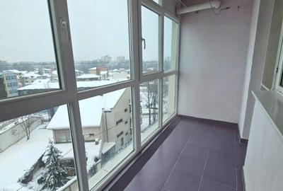 Apartament cu 3 camere semidecomandat, mobilat în Berceni - 6