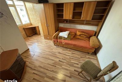 Apartament cu 3 camere decomandat în Canta - 2