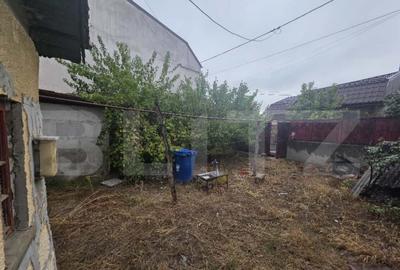 Casă cu 2 camere cu Teren 158 Mp în Brestei