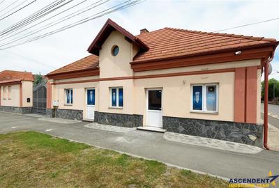 Resedinta cu:foisor,2 garaje, crama tip restaurant+garsoniera lux ... - 20