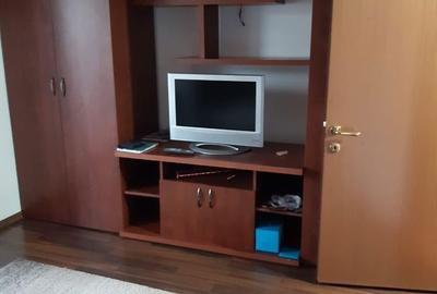 Apartament cu 2 camere decomandat, mobilat în Podul de Fier - 9