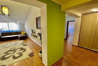 Apartament cu 3 camere decomandat, mobilat în Tractorul - 15