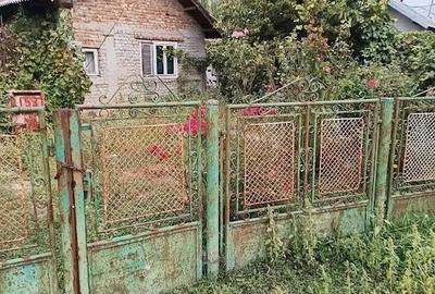 Casă cu 5 camere cu Teren 200 Mp în Potigrafu - 3