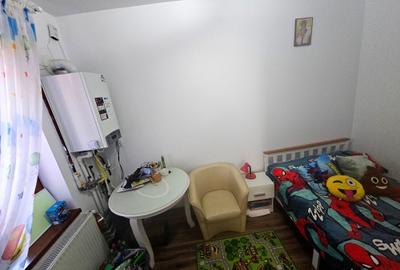 Casă cu 6 camere cu Canalizare în Central - 5