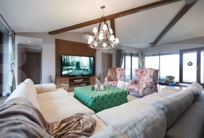 Casă individuală cu 11 camere cu Canalizare în Rediu - 6